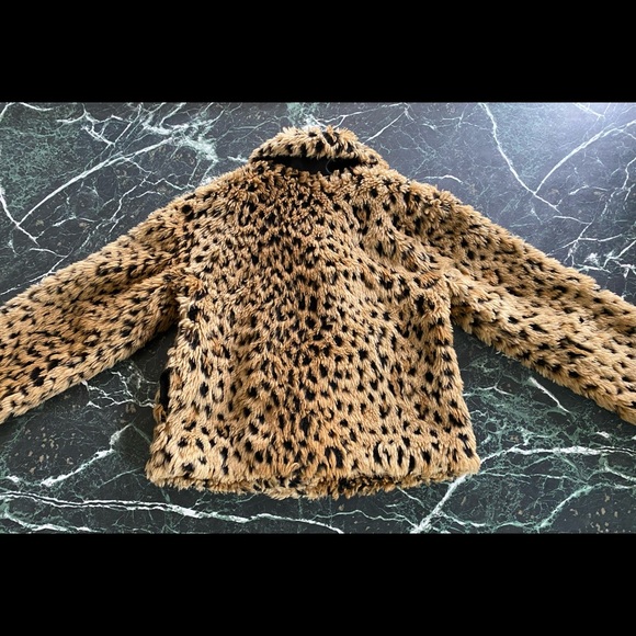 Faux Fur Léopard 🐆 coat - Picture 5 of 6